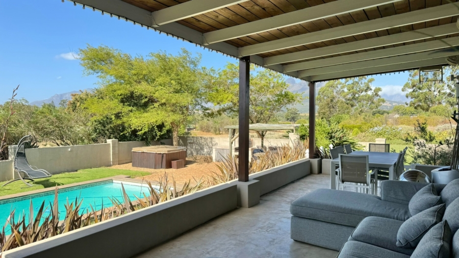 7 Bedroom Property for Sale in Stellenbosch Farms Western Cape